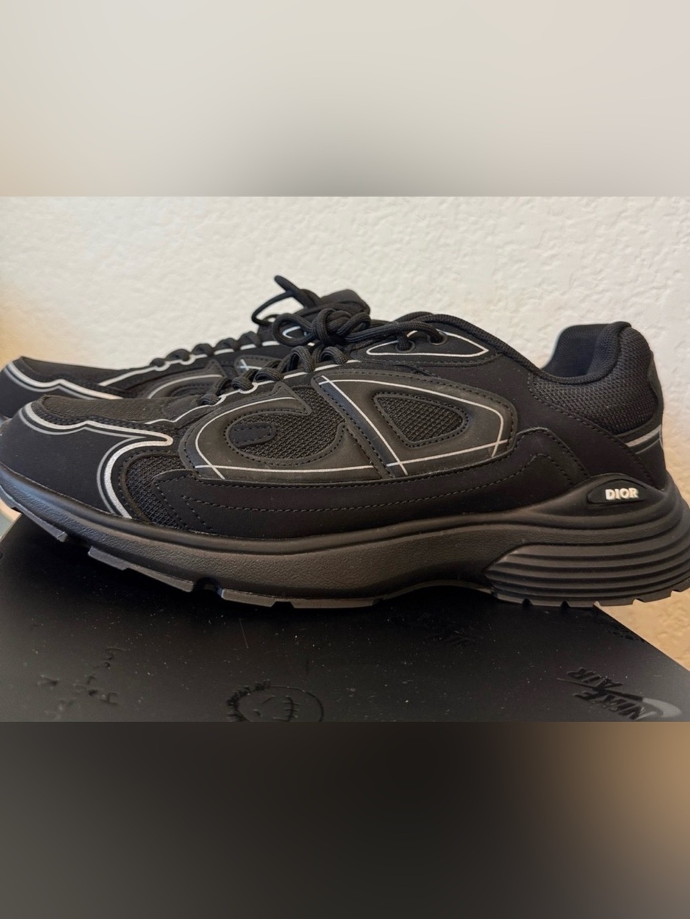 Dior Men’s Black and Silver Runner Sneaker